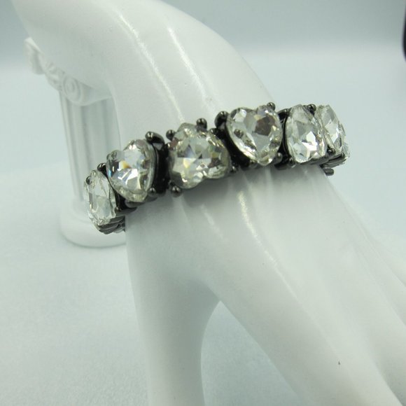 WHBM CLEAR CRYSTAL HEART BRACELET Demure NWT Love Casual - Picture 5 of 9